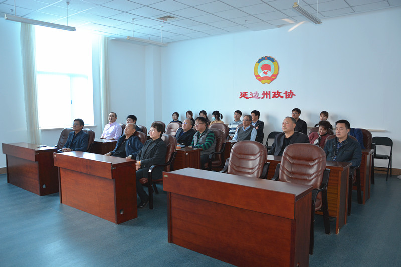 观看警示片_副本.jpg