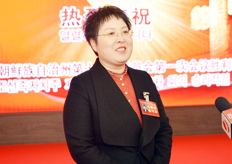 郑英梅_副本.jpg