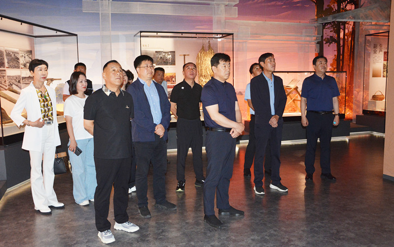 州政协经济委开展委员进基层活动