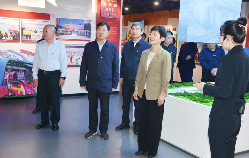 州政协开展“凝心聚力共发展 民族团结一...